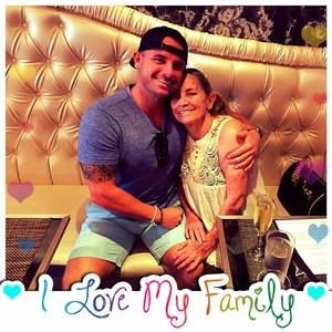 Meet your Posher, Rita